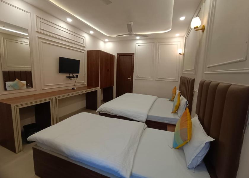 Uttarakhand Haridwar Triple AC Room