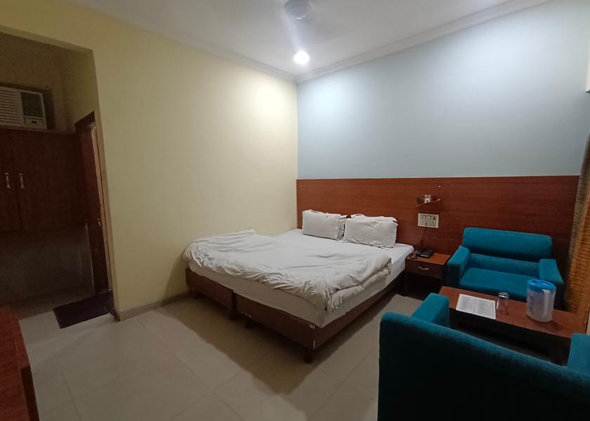 Uttarakhand Haridwar Standard AC Room