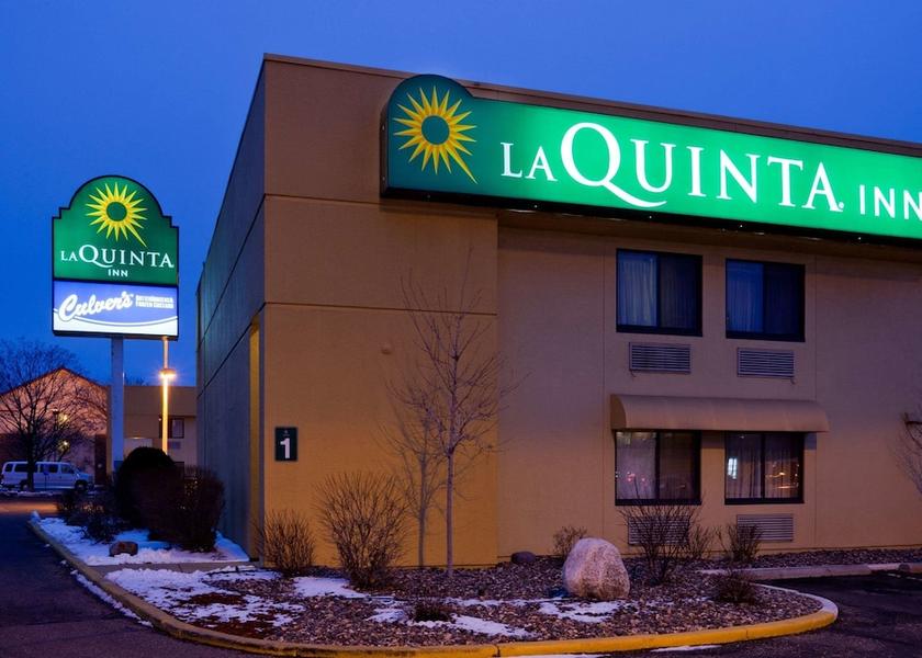 Minnesota Bloomington Exterior Detail