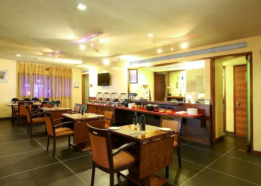 Maharashtra Pune Breakfast area