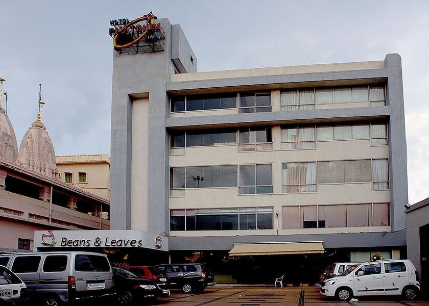 Gujarat Ahmedabad Property entrance