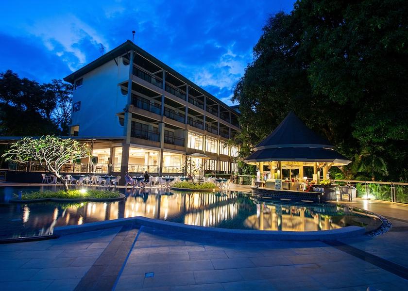 Phuket Karon Exterior Detail