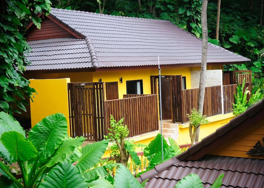 Phuket Karon Exterior Detail