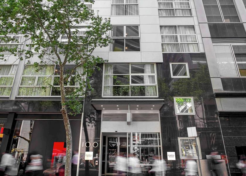 Victoria Melbourne Exterior Detail