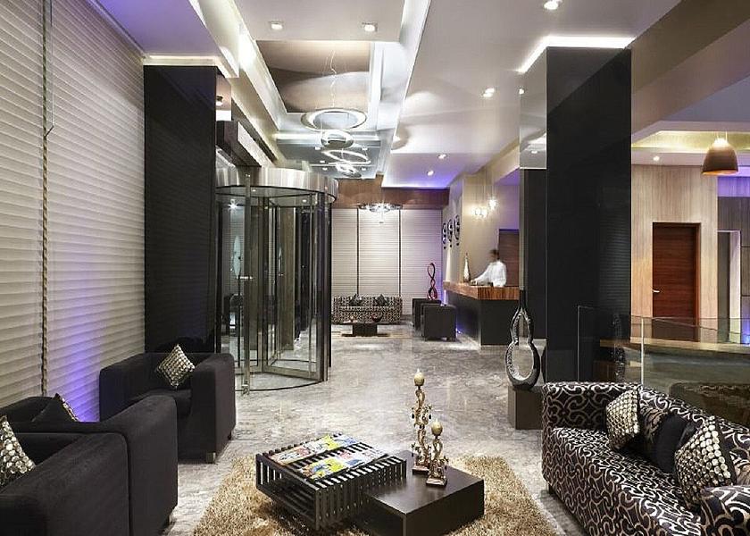 Maharashtra Mumbai Public Areas