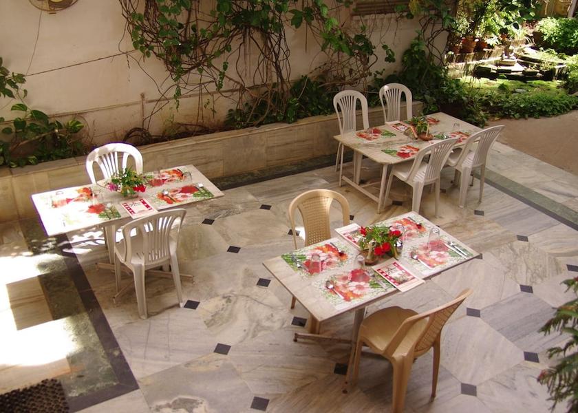 Madhya Pradesh Khajuraho Breakfast area