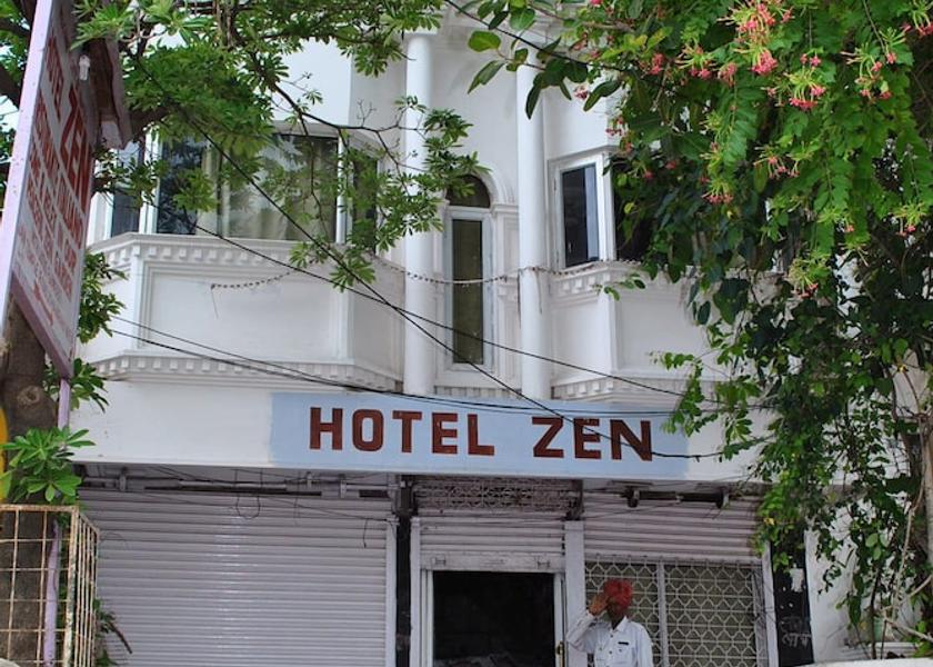 Madhya Pradesh Khajuraho Hotel Exterior