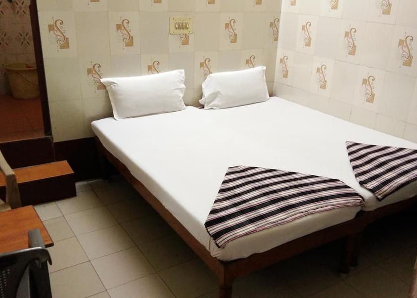 Andhra Pradesh Tirupati Double bed non AC room 