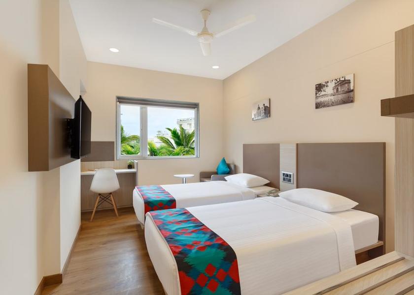 Maharashtra Mumbai D-Luxe Queen Room