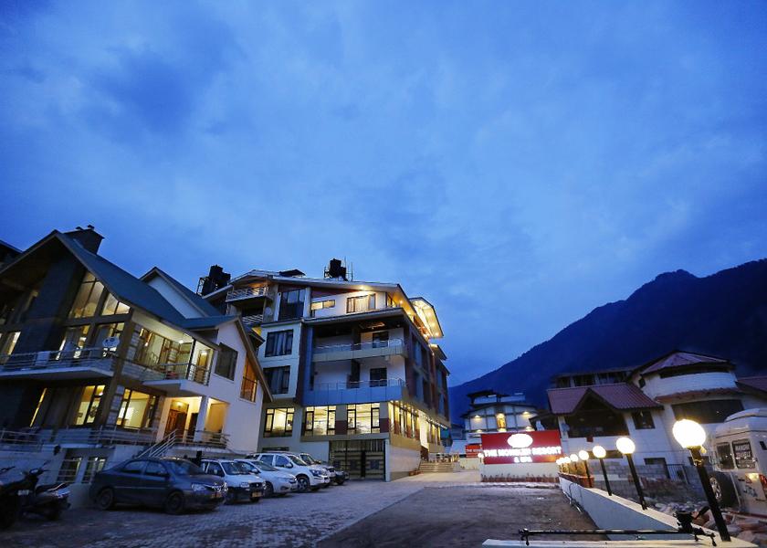 Himachal Pradesh Manali Hotel Exterior