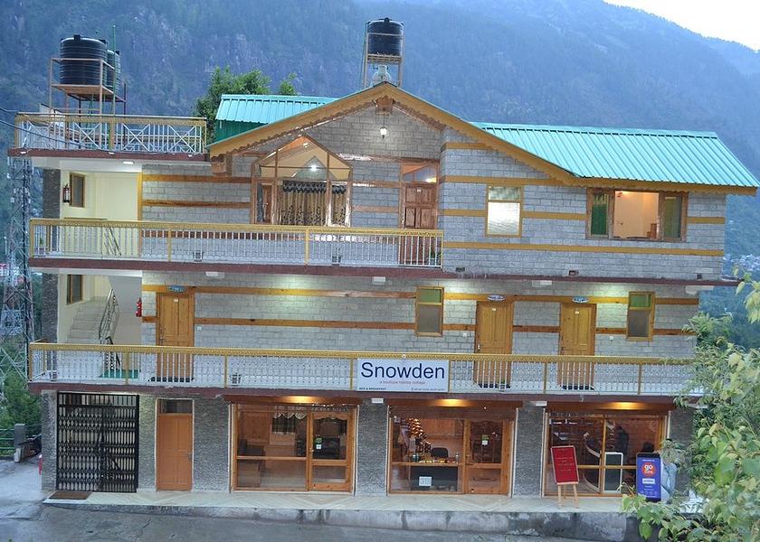 Himachal Pradesh Manali Hotel Exterior
