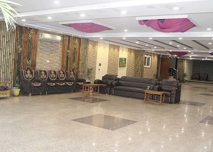 Uttar Pradesh Varanasi Lobby sitting area