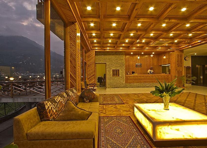 Himachal Pradesh Manali Lobby Sitting Area