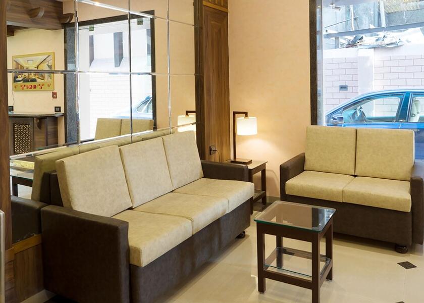 Maharashtra Mumbai Lobby sitting area