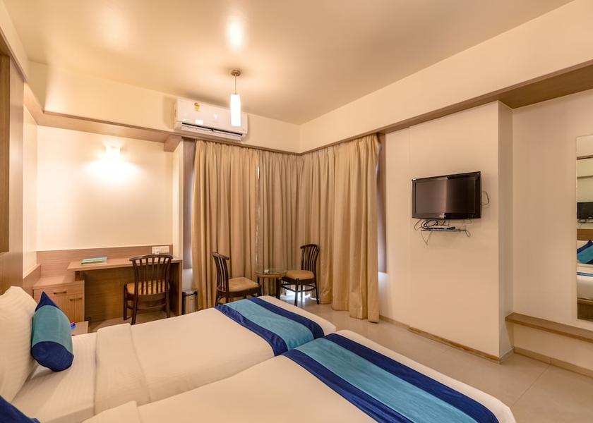 Maharashtra Pune Room