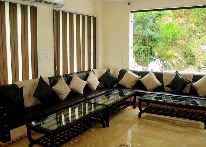 Himachal Pradesh Dalhousie Lobby