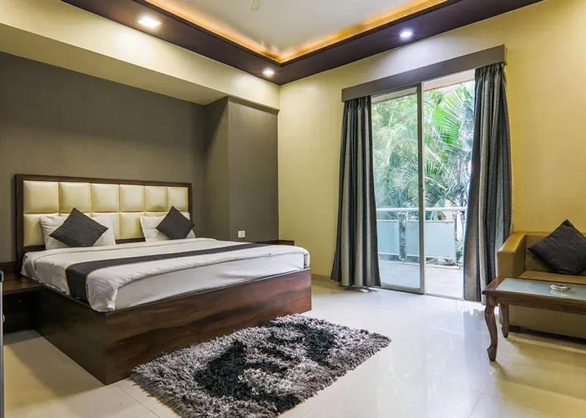 Maharashtra Pune Deluxe Room 