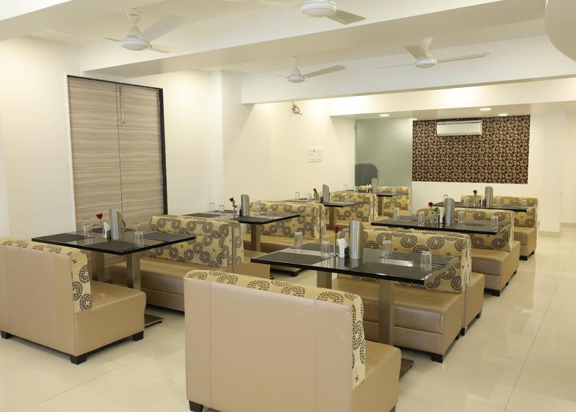 Maharashtra Lonavala Food & Dining