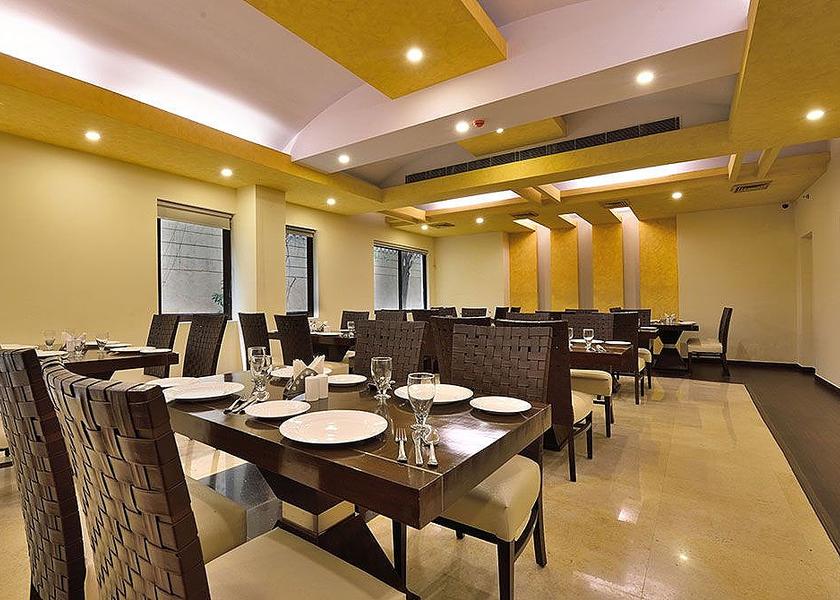 Delhi Delhi Food & Dining