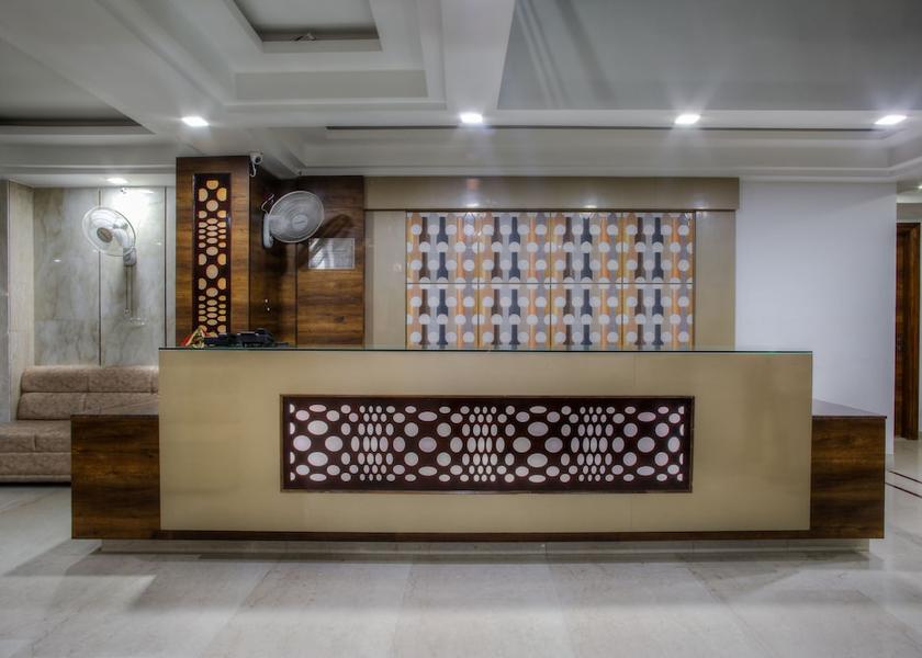 Check-in/check-out kiosk