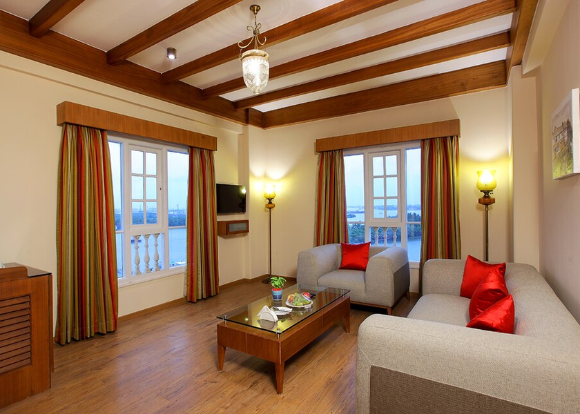 Kerala Kochi Captain Suite