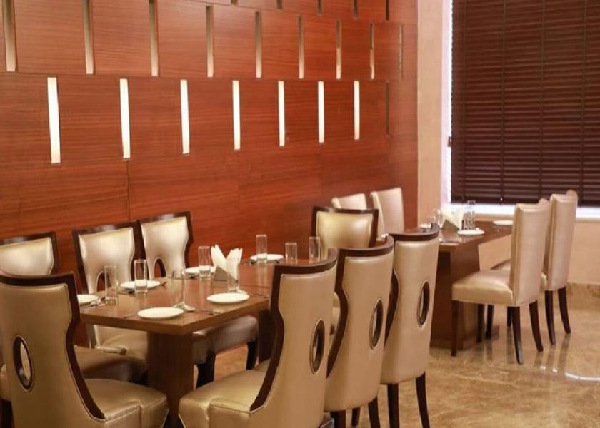 Uttar Pradesh Meerut Food & Dining