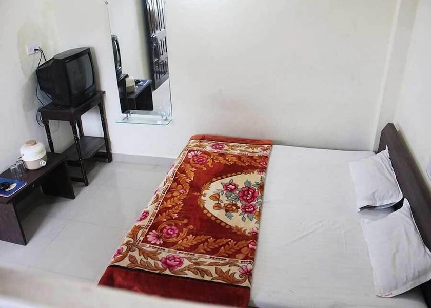 Madhya Pradesh Pachmarhi Room
