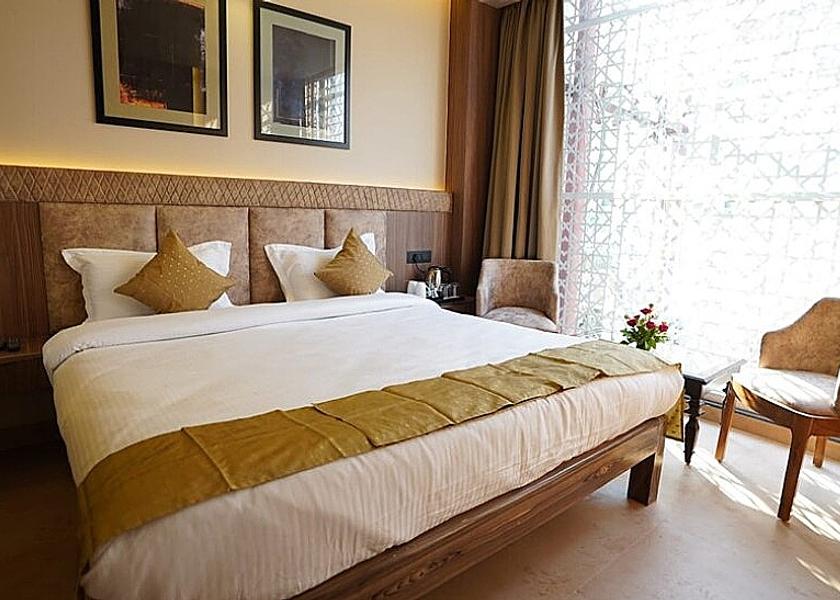 Uttar Pradesh Lucknow Executive Suite Room