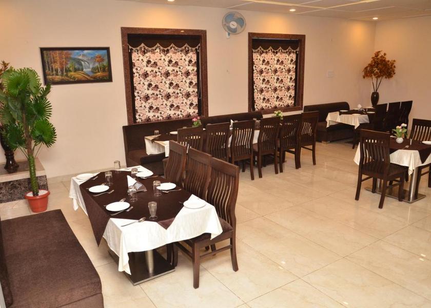 Uttar Pradesh Vrindavan Food & Dining