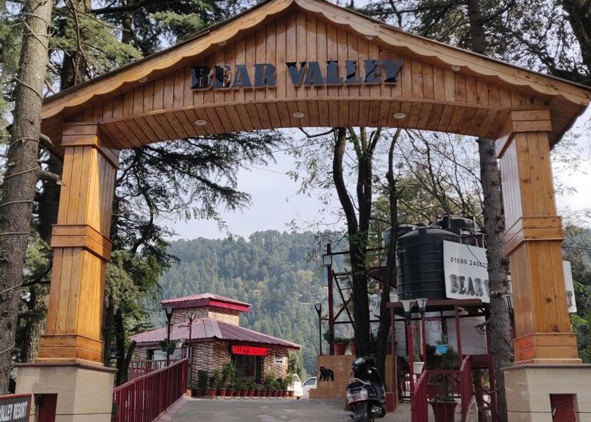 Himachal Pradesh Dalhousie Property entrance