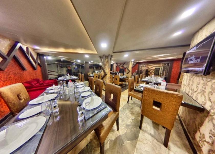 Jammu and Kashmir Srinagar Food & Dining