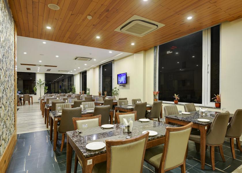 Rajasthan Udaipur Food & Dining