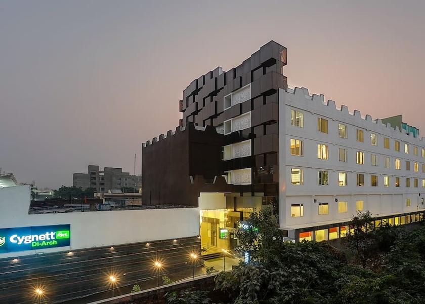 Uttar Pradesh Lucknow Overview