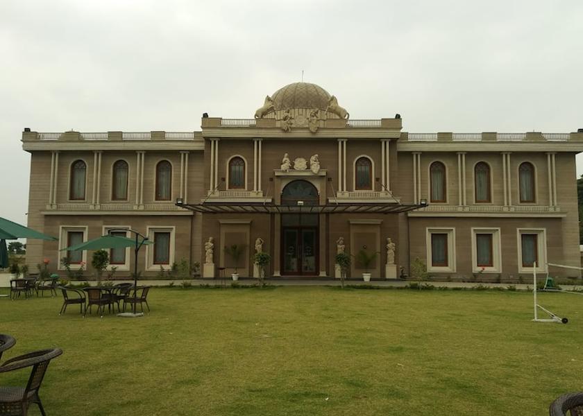 Himachal Pradesh Palampur Property Grounds