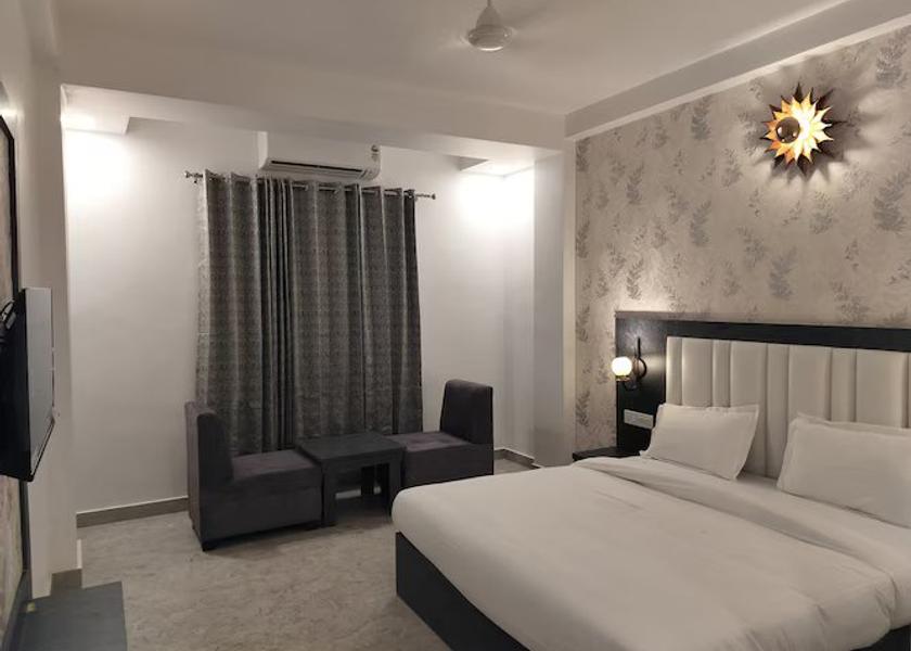 Uttar Pradesh Varanasi Basic Deluxe Room