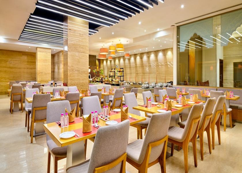 Gujarat Vadodara Food & Dining