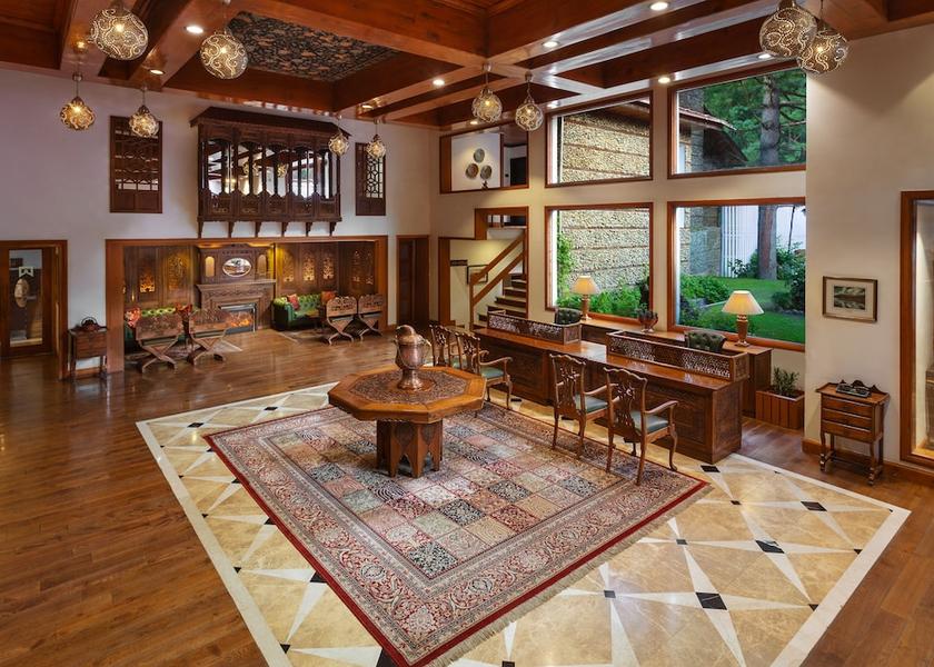 Jammu and Kashmir Pahalgam Lobby sitting area
