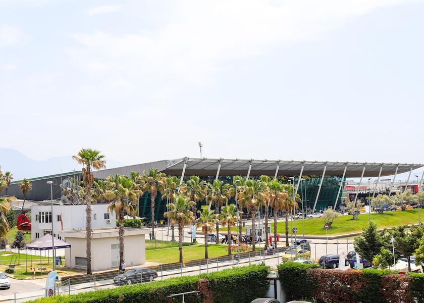  Tirana Airport Shuttle