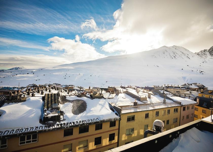 Encamp Pas de la Casa Room