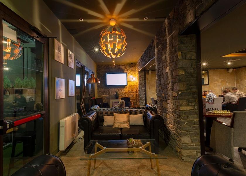 Encamp Pas de la Casa Interior