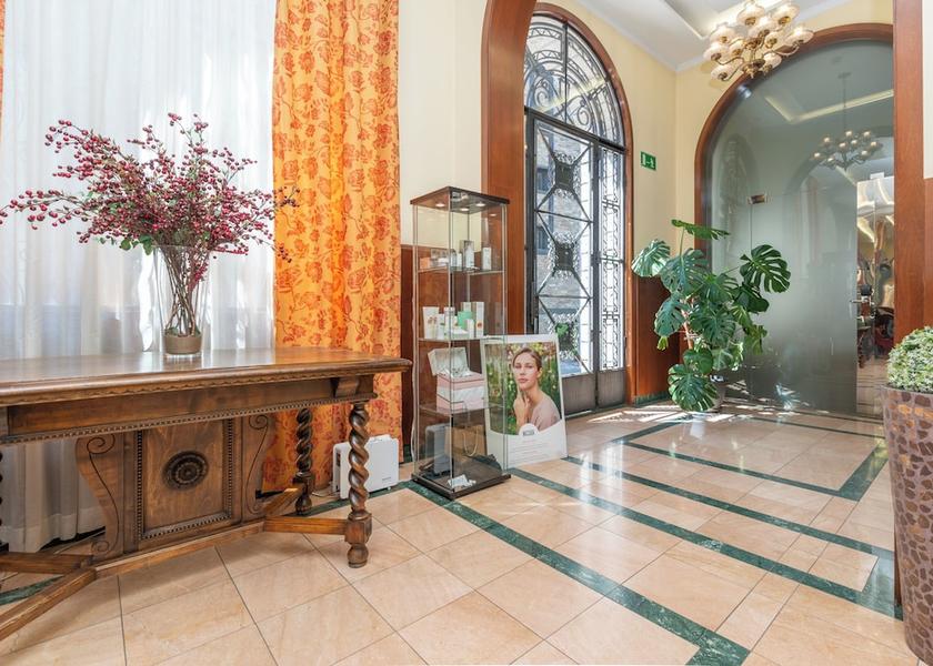  Escaldes-Engordany Reception