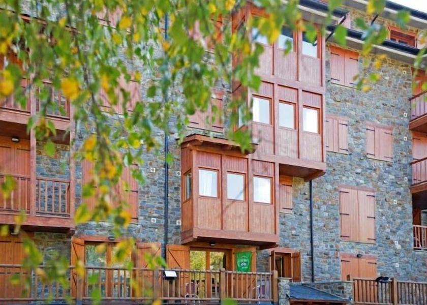 Canillo Soldeu Front of property