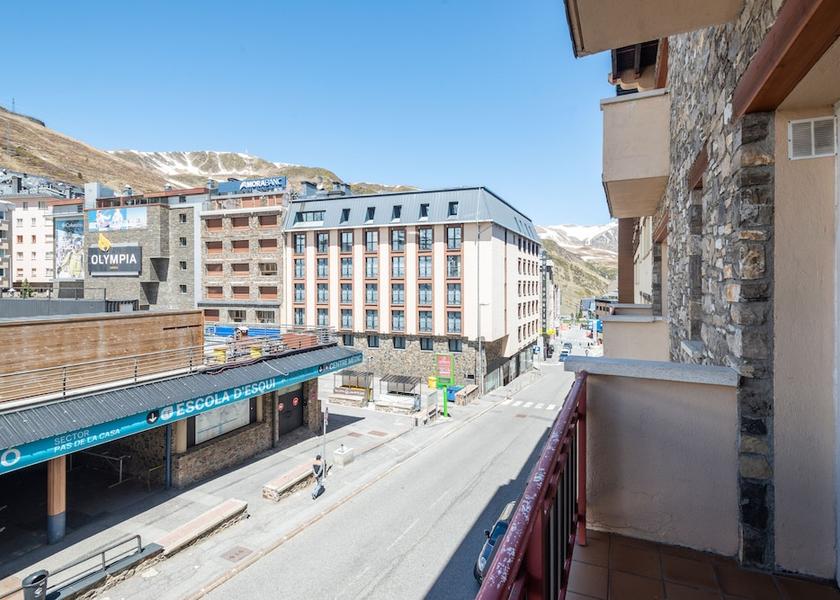 Occitanie Pas de la Casa Exterior Detail