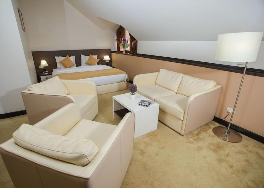  Yerevan Guestroom