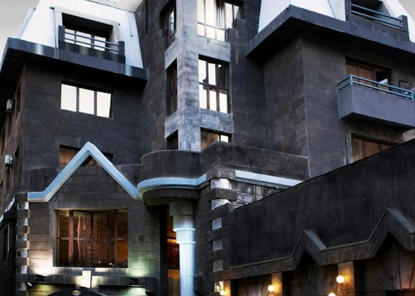  Yerevan Exterior