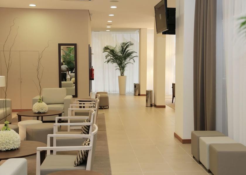 Luanda Lobby