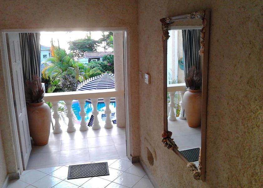  Fryers Well Interior Entrance