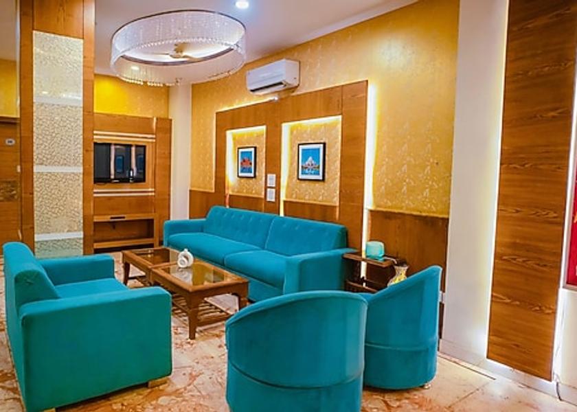Delhi Delhi 1025