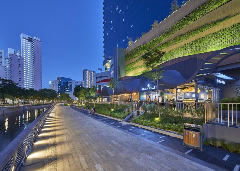  Singapore Exterior Detail