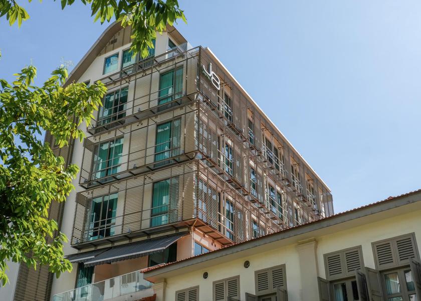  Singapore Hotel Exterior